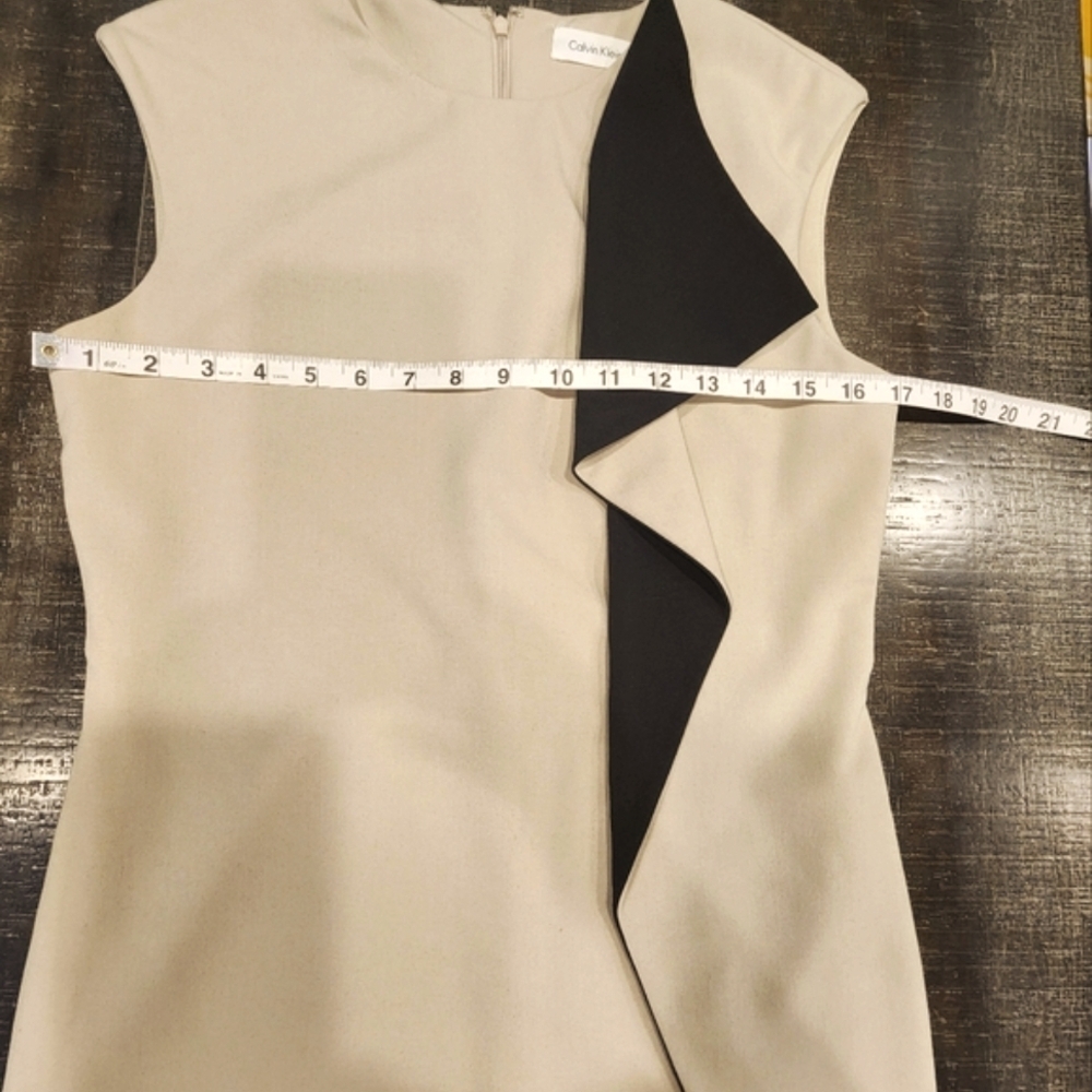 CALVIN KLEIN RUFFLE DRESS - Picture 5 of 8